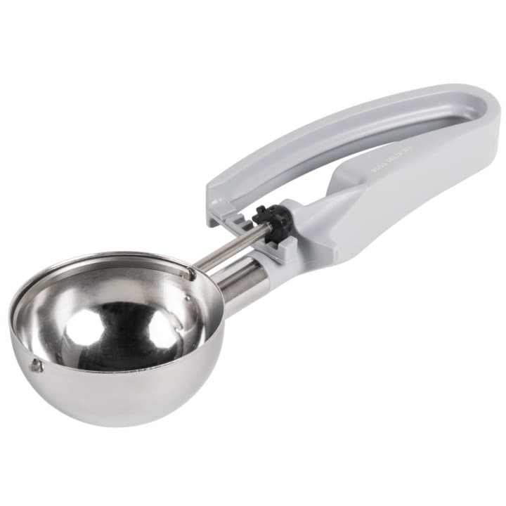 3.7-ounce disher with gray squeeze handle